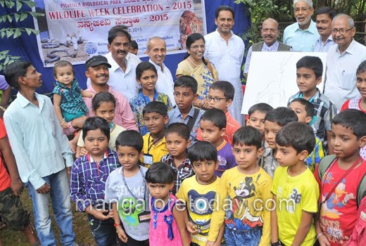 Birds, Frogs, dogs to the fore at  Pilikula wildlife week 1